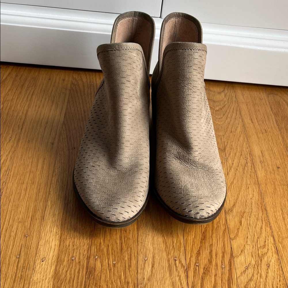 Lucky Brand Boots Women’s 8 m